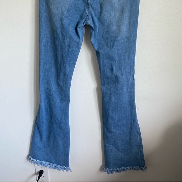 WILLIAM Rast Flawless Flare Distressed Jeans in Light Denim • US 29 - Picture 7 of 13